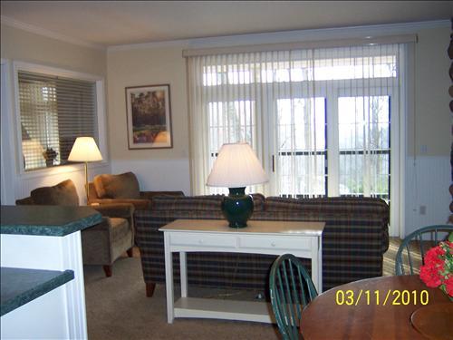 The Legend Cottage Inn Bellaire Room photo